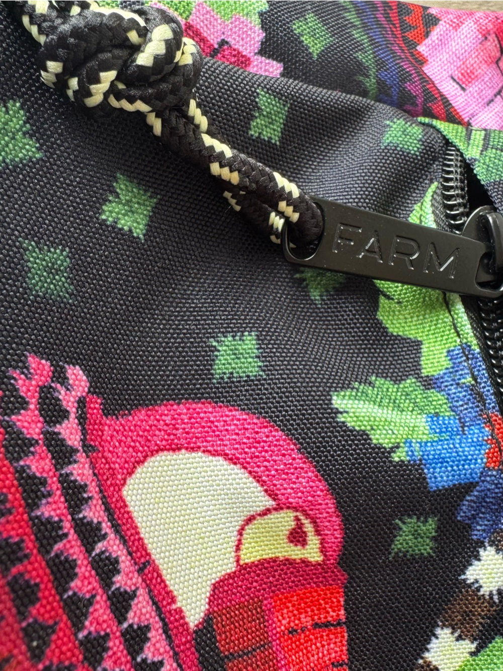 FARM Rio *RARE* Black Backpack with Multicolor Parrot & Floral Print - Picture 4 of 5